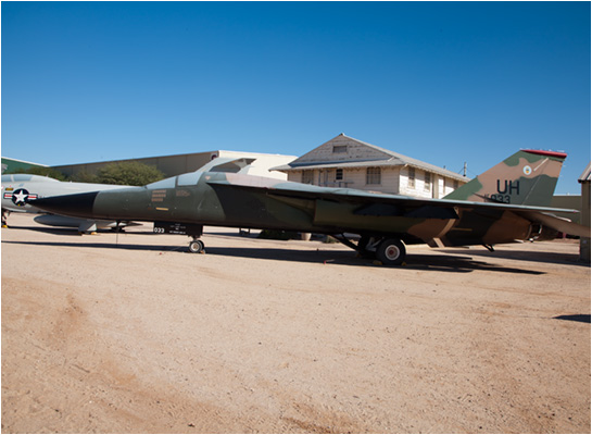 general dynamics f111e aardvark images